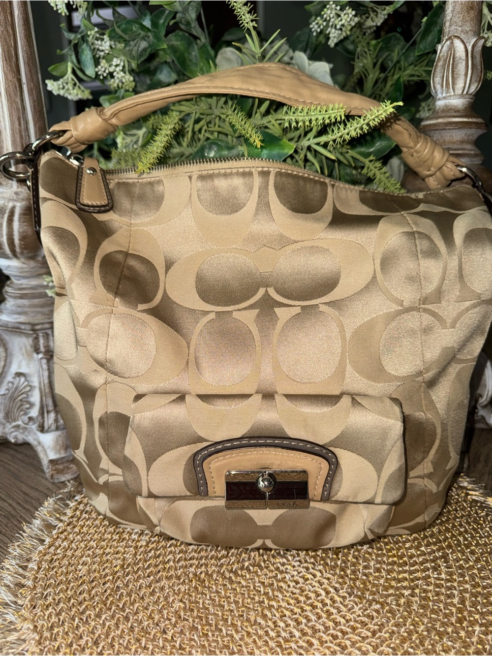 Coach Signature Hobo Bag w/ Wide Shoulder Strap Excellent Preloved Condition